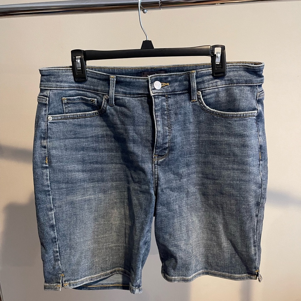 Nydj Ella Denim Shorts, Size 12 - Blue